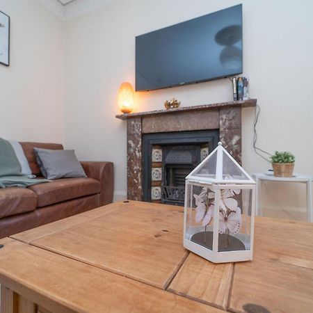 Large City Corner Apartment 爱丁堡 外观 照片