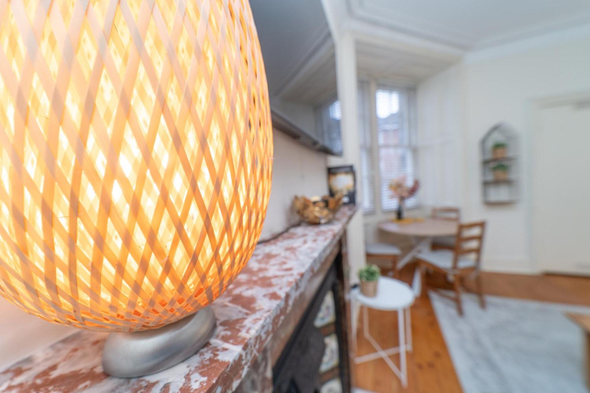 Large City Corner Apartment 爱丁堡 外观 照片