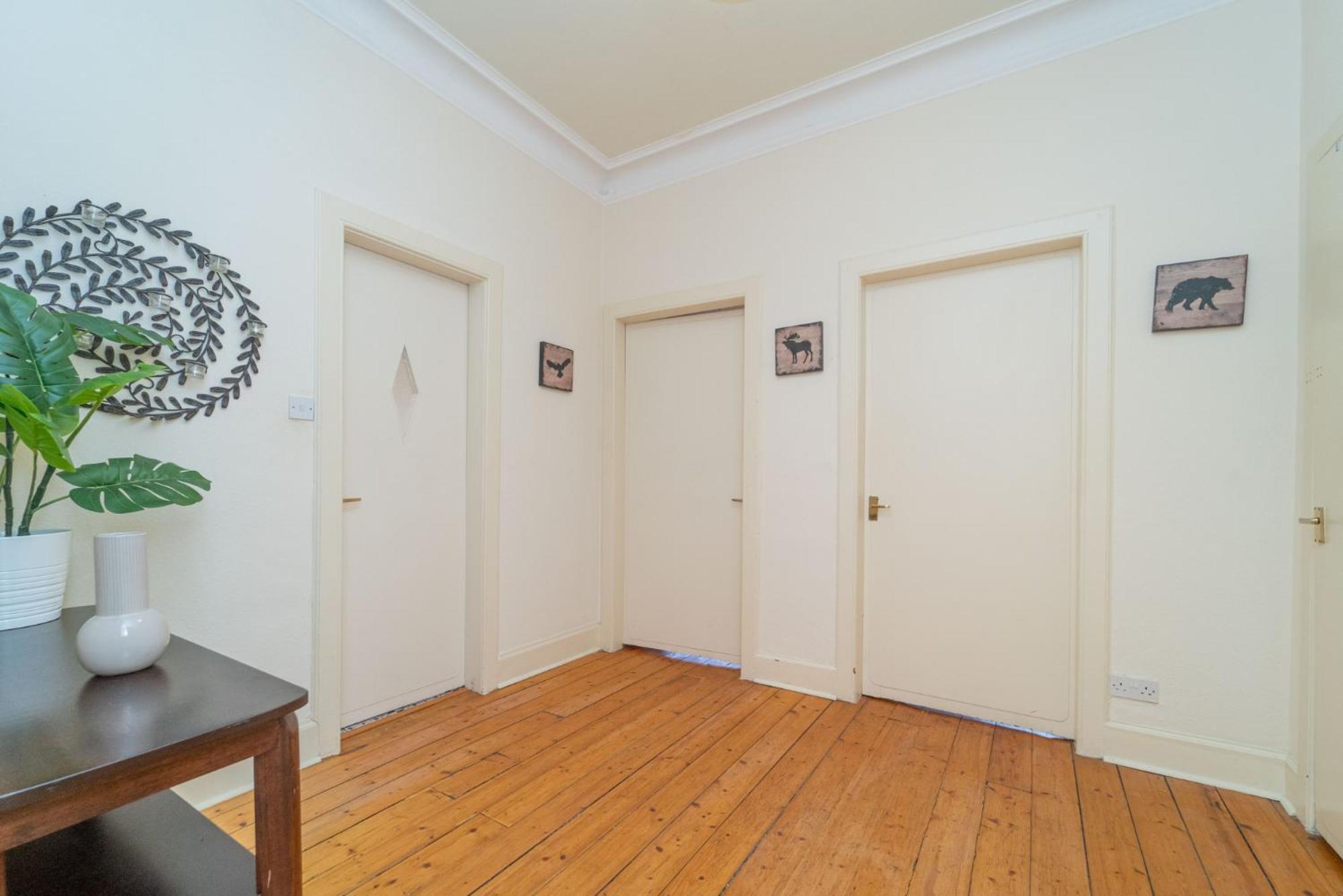 Large City Corner Apartment 爱丁堡 外观 照片