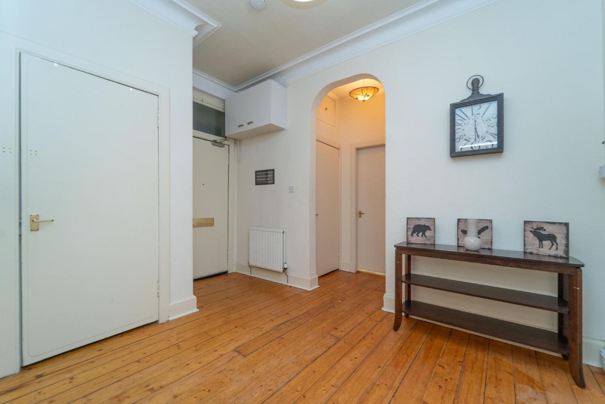 Large City Corner Apartment 爱丁堡 外观 照片